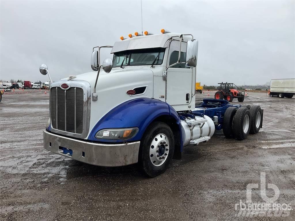 Peterbilt 384 Camiones tractor