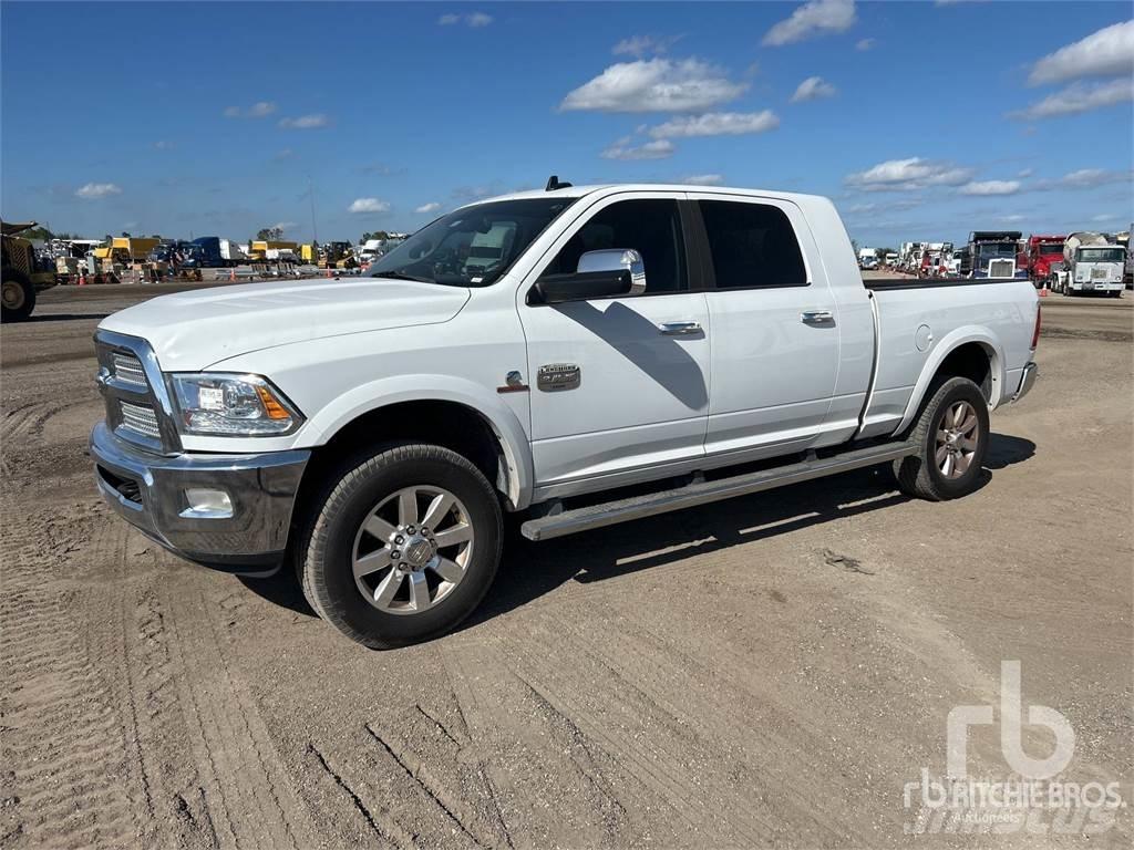 RAM 2500 Caja abierta/laterales abatibles