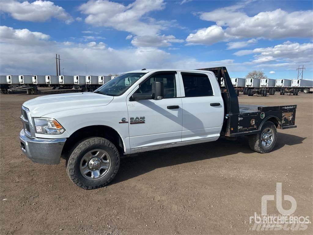 RAM 2500 Camiones de cama baja