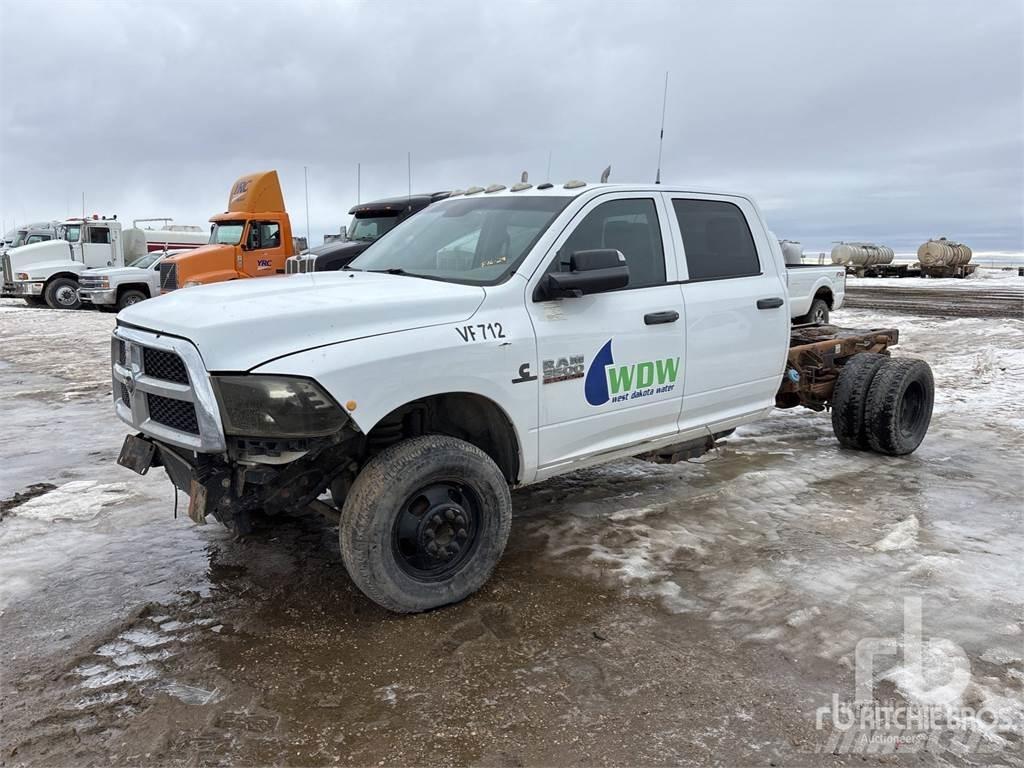 RAM 3500 Camiones con chasís y cabina