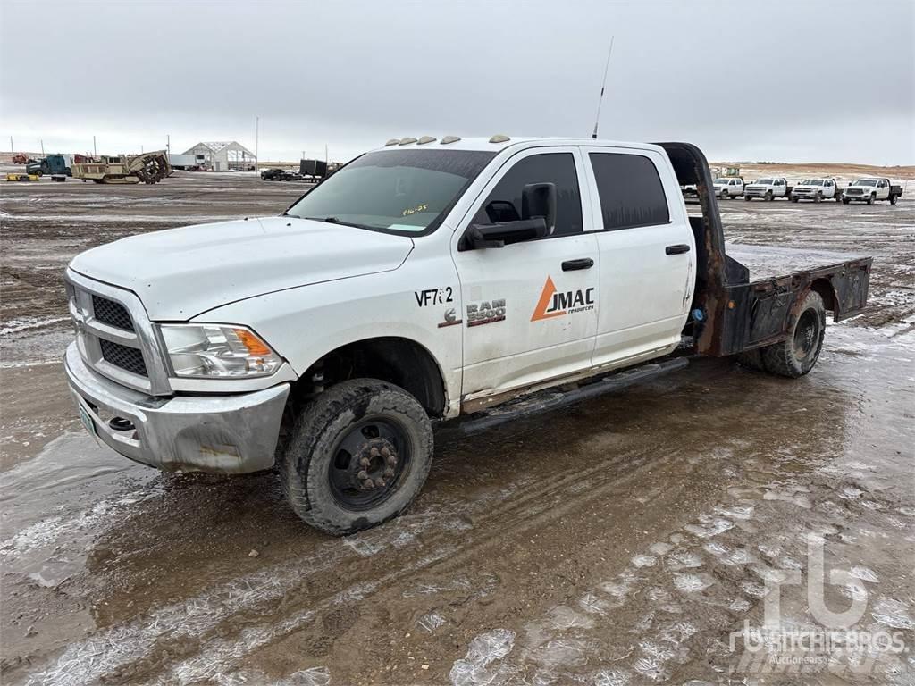 RAM 3500 Camiones de cama baja