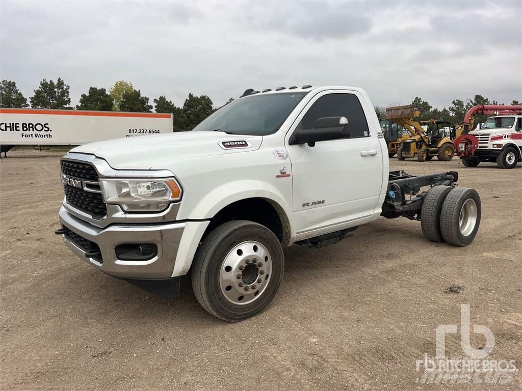 RAM 4500HD Camiones con chasís y cabina