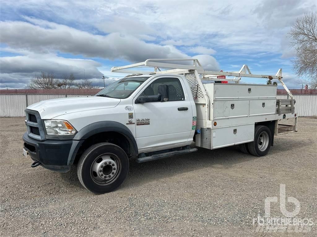 RAM 5500 Camiones de cama baja