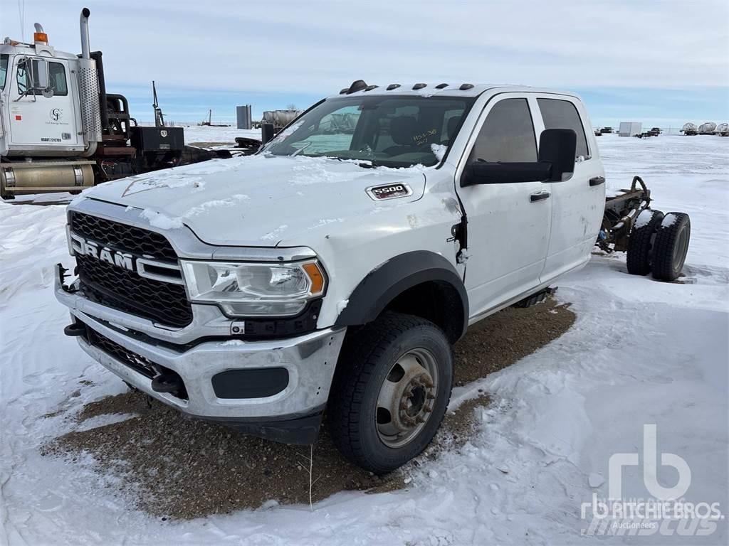 RAM 5500 Camiones con chasís y cabina