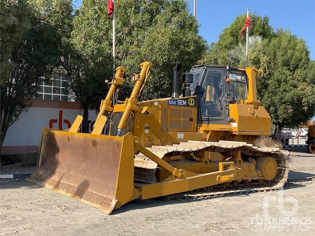 SEM 822D Buldozer sobre oruga