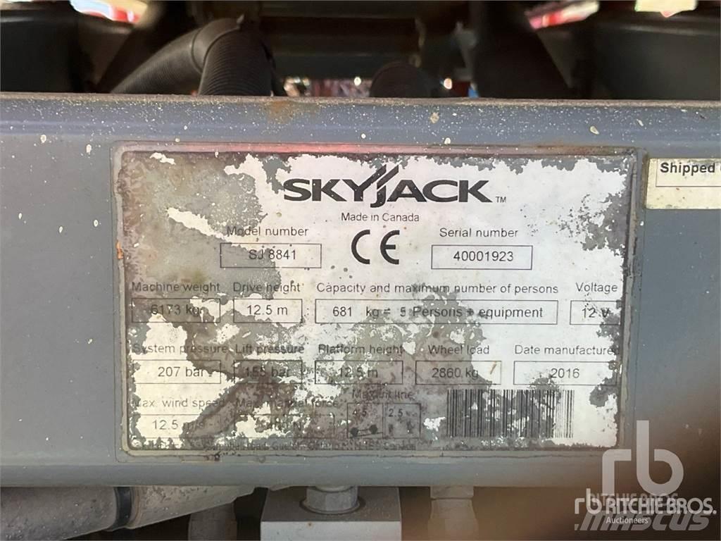 SkyJack SJ8841 Plataformas tijera