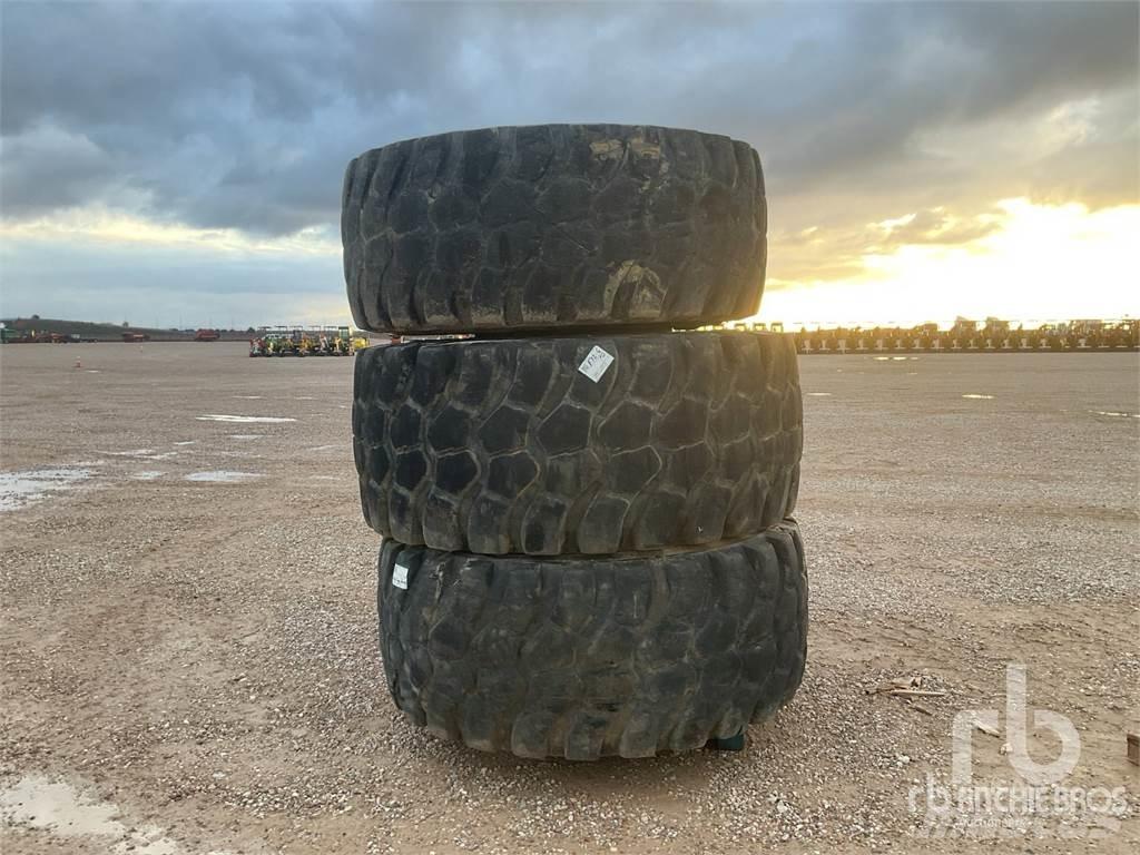  TIRES Ruedas