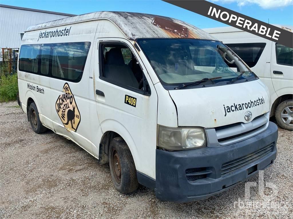 Toyota HIACE Furgonetas cerradas