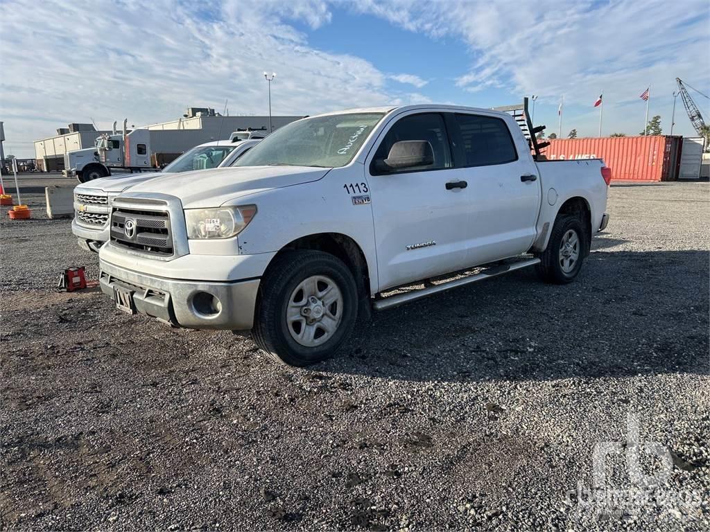 Toyota TUNDRA Caja abierta/laterales abatibles