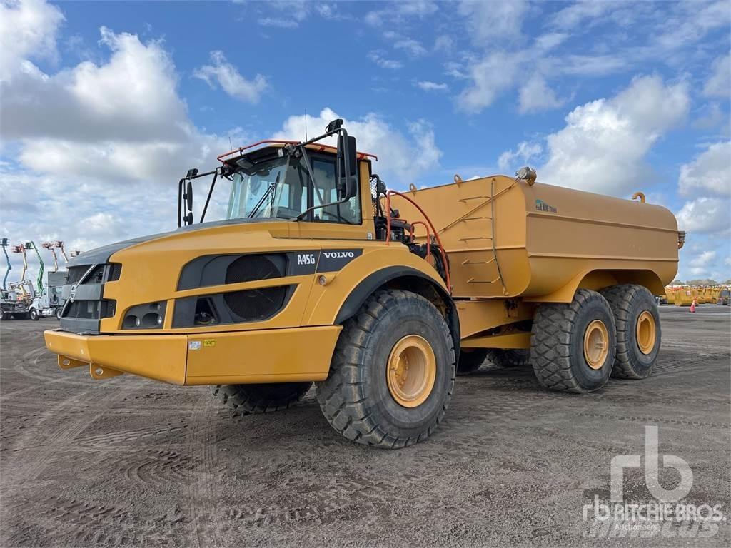 Volvo A45G Camiones cisterna