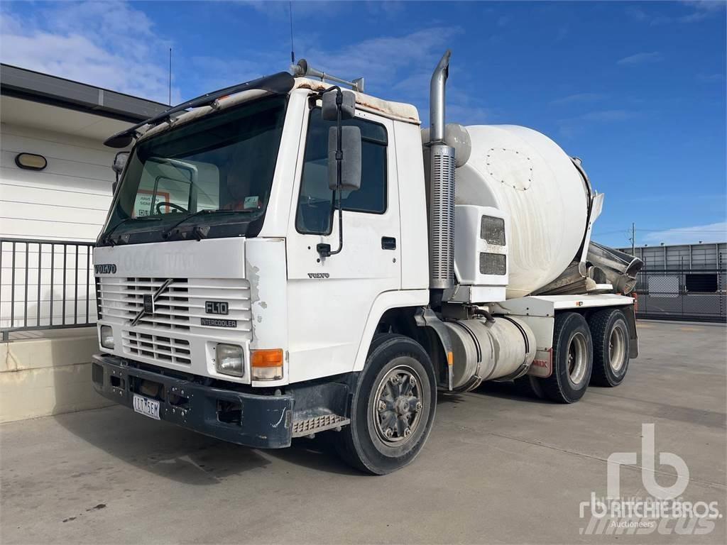 Volvo FL10 Camiones de concreto