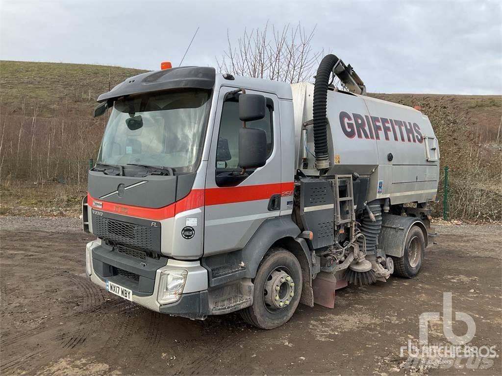 Volvo FL250 Camión de barrendero