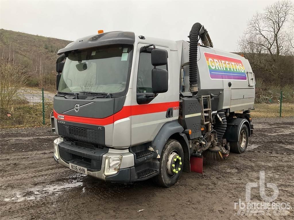 Volvo FL250 Camión de barrendero