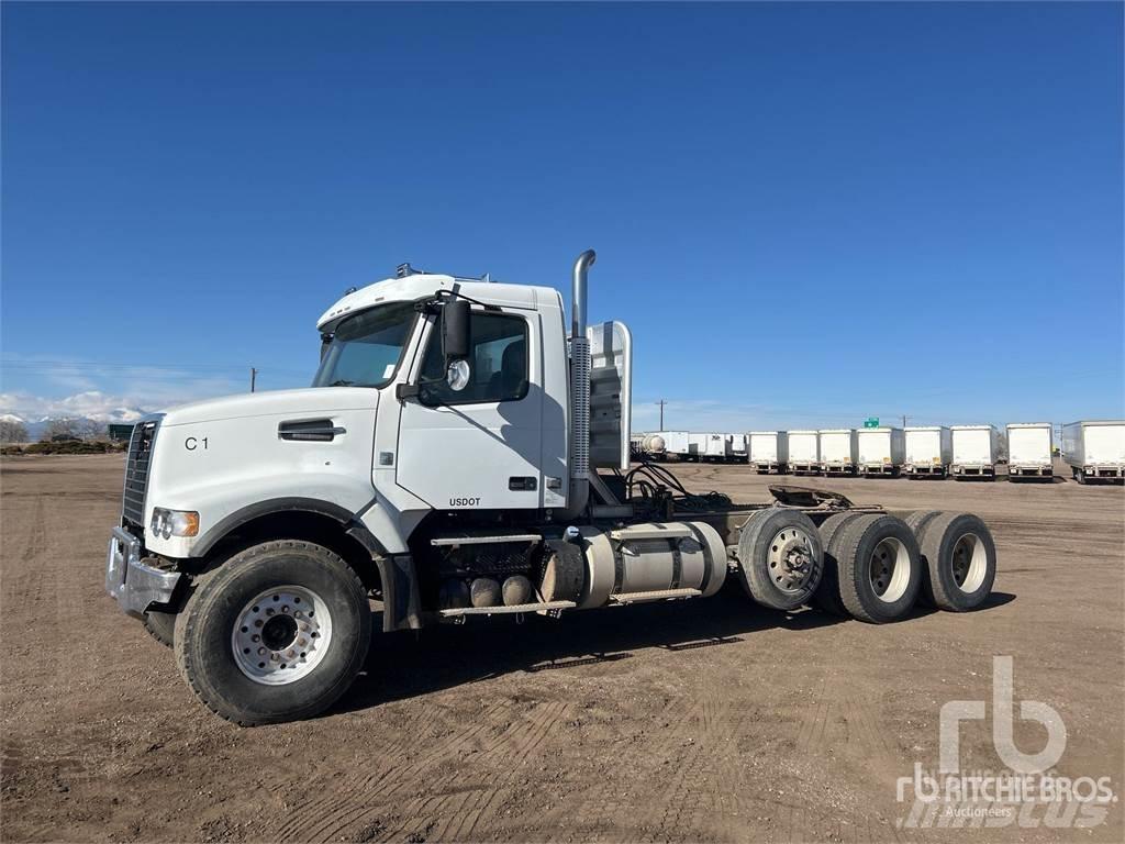 Volvo VHD Camiones tractor