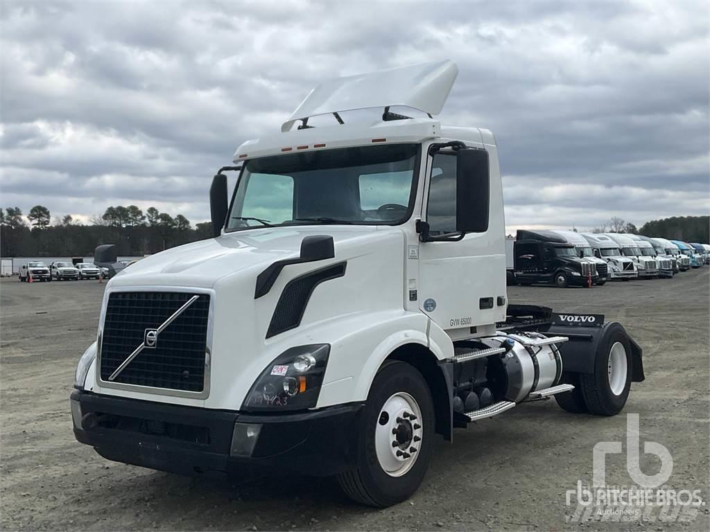 Volvo VNL Camiones tractor