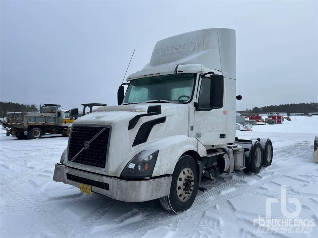 Volvo VNL Camiones tractor