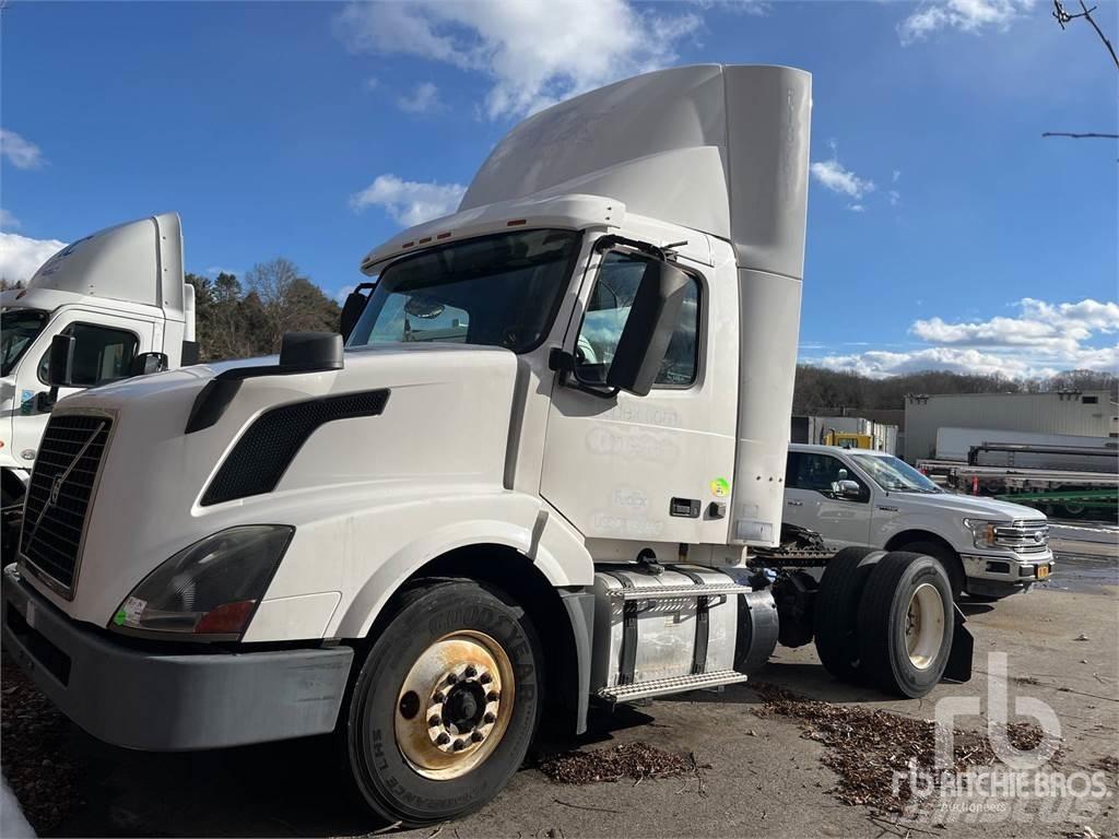 Volvo VNL Camiones tractor