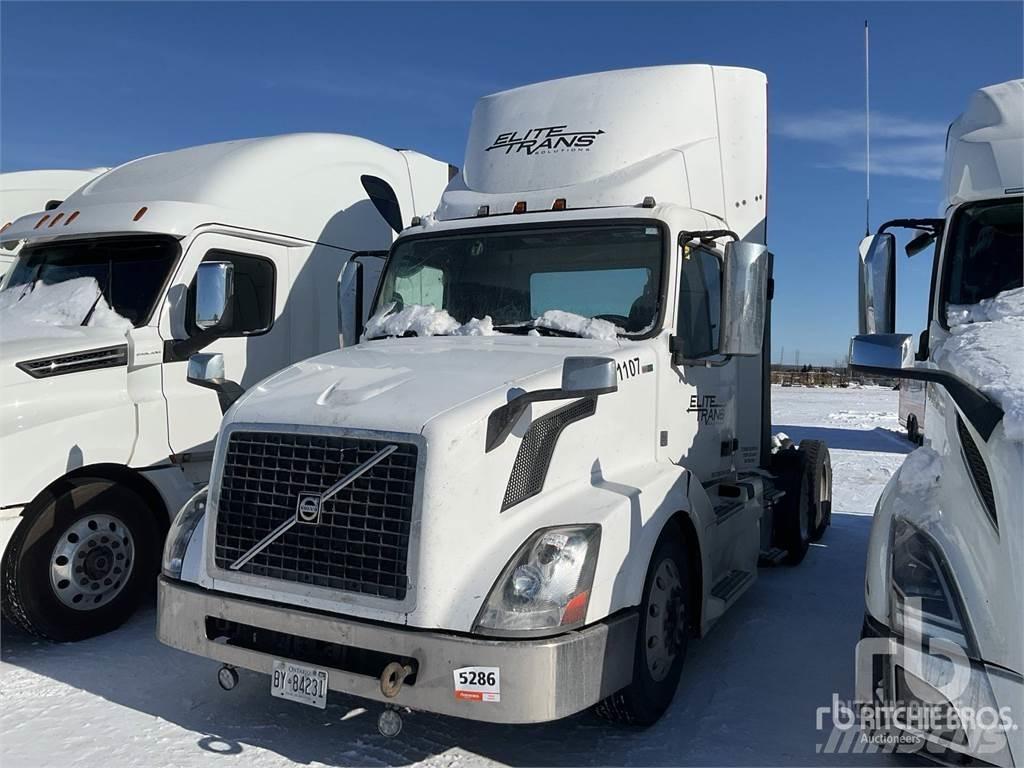 Volvo VNL Camiones tractor