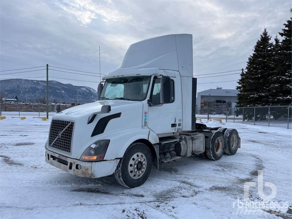 Volvo VNL Camiones tractor