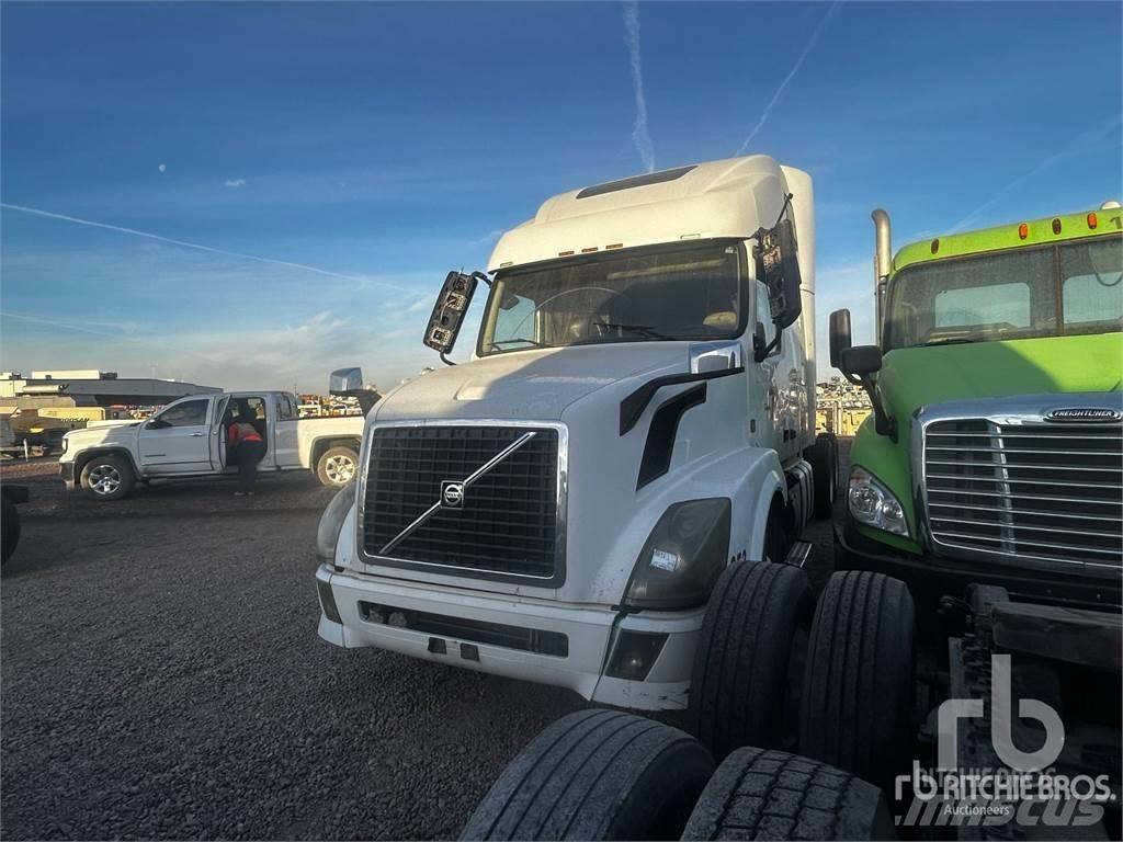 Volvo VNL Camiones tractor