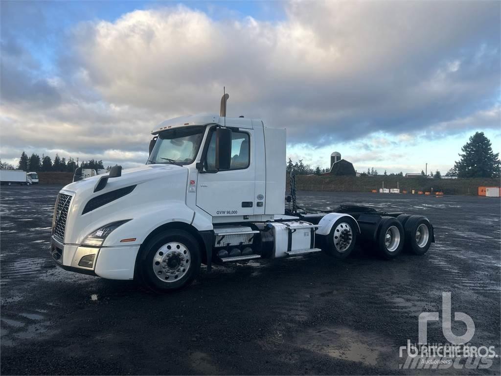 Volvo VNL300 Camiones tractor