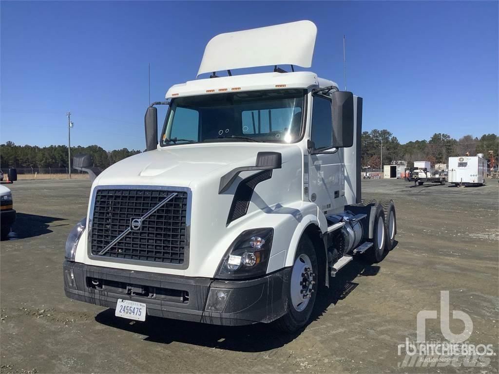 Volvo VNL300 Camiones tractor