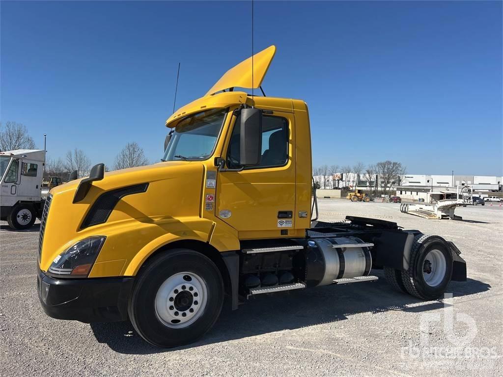 Volvo VNL42300 Camiones tractor