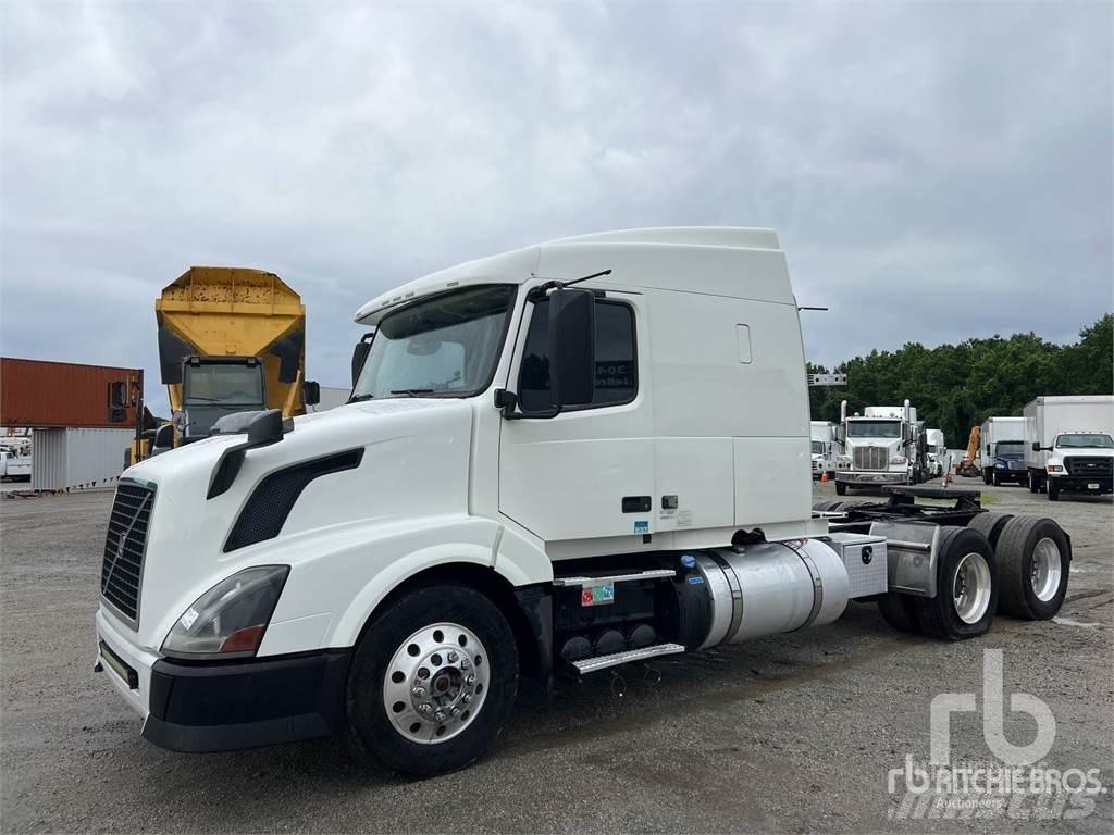 Volvo VNL430 Camiones tractor