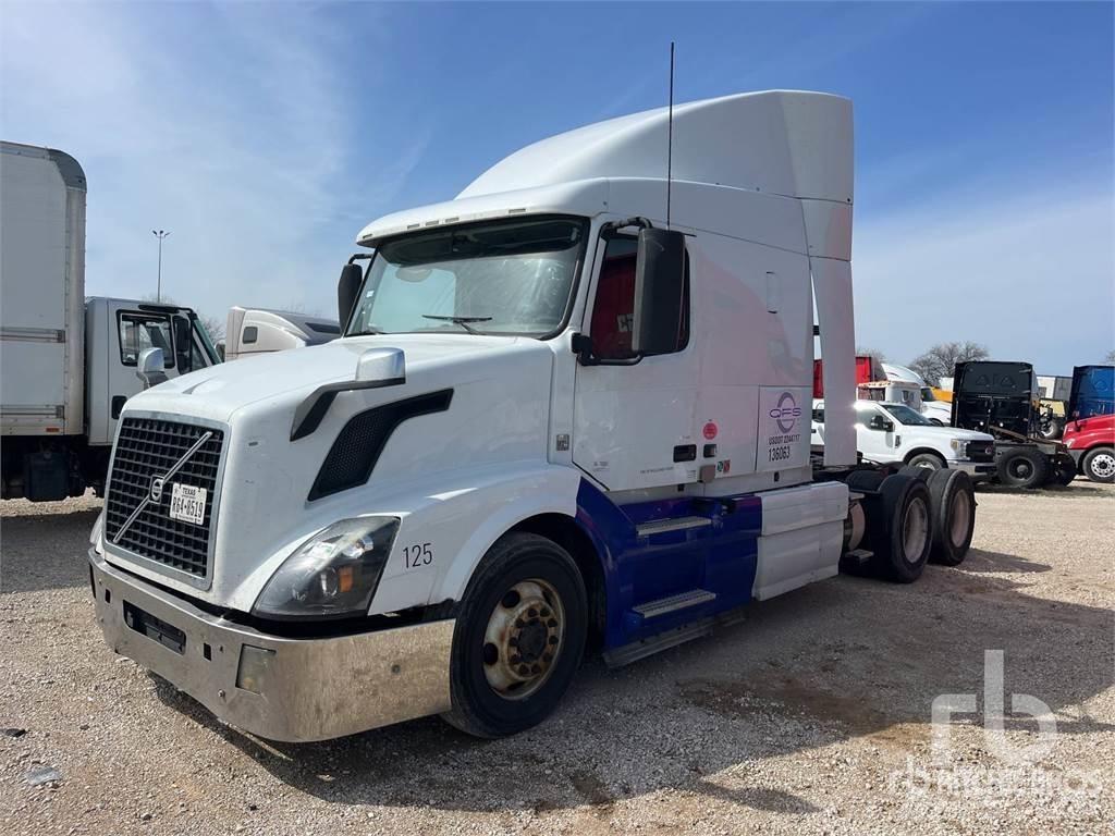 Volvo VNL430 Camiones tractor