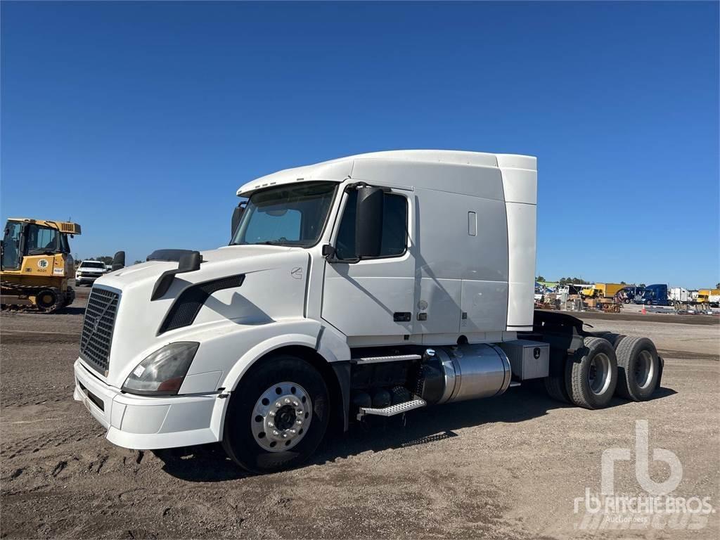 Volvo VNL630 Camiones tractor