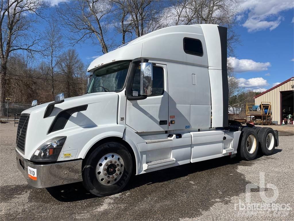 Volvo VNL670 Camiones tractor