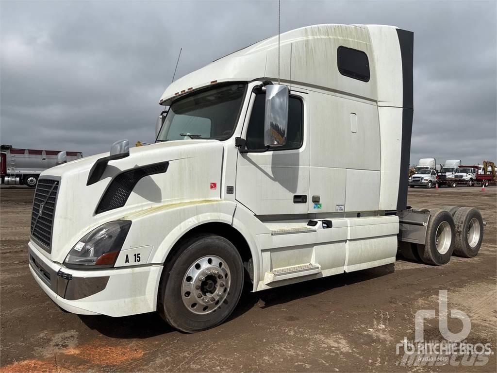 Volvo VNL670 Camiones tractor