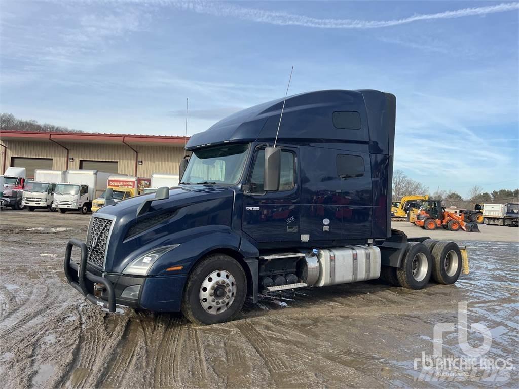 Volvo VNL760 Camiones tractor