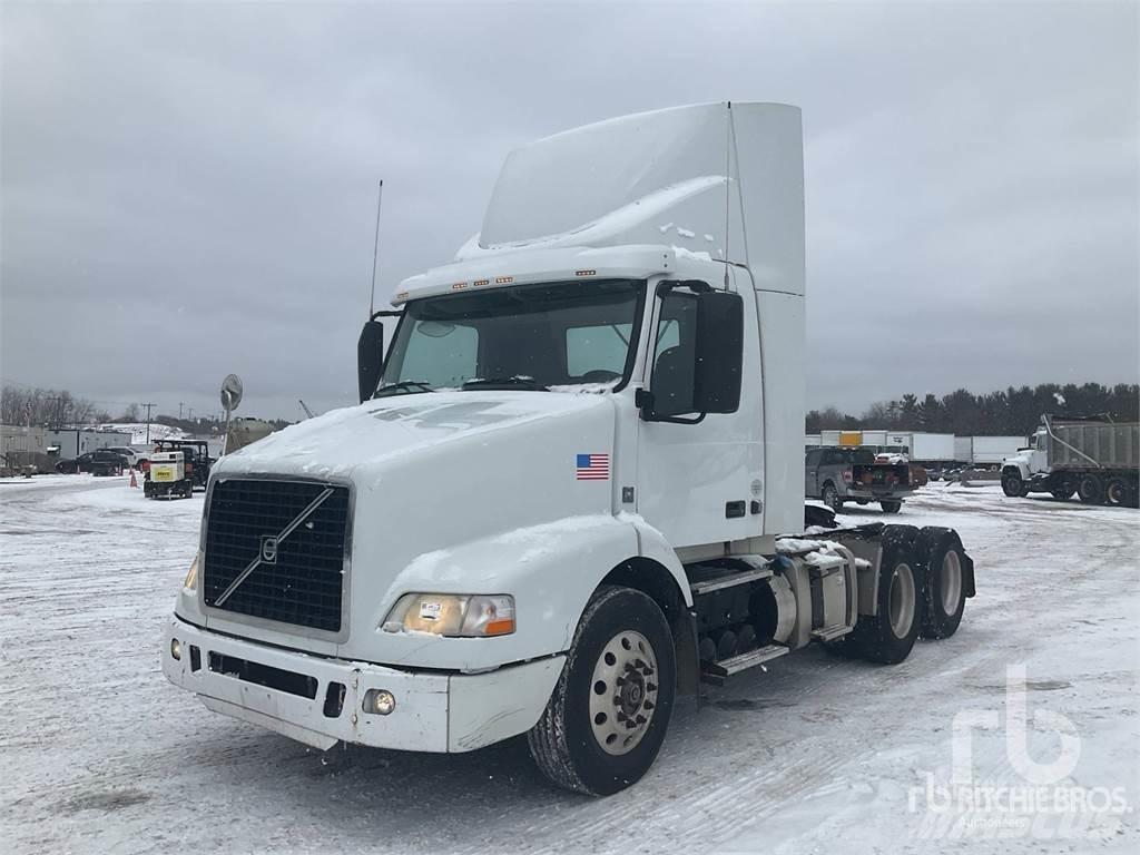 Volvo VNM Camiones tractor