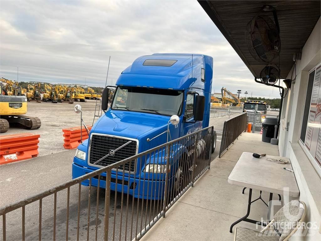 Volvo VNM Camiones tractor