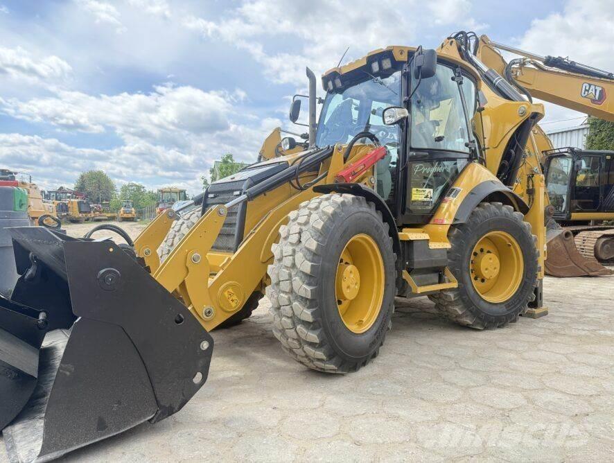 CAT 444F Retrocargadoras