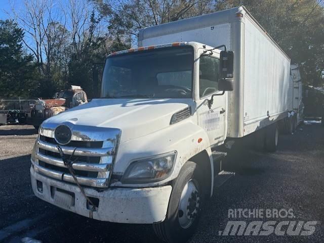 Hino 268 Camiones con caja de remolque