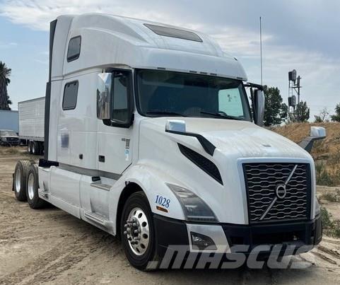 Volvo VNL64T670 Camiones tractor