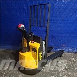 Yale MPB045VG Montacargas manual para paletas