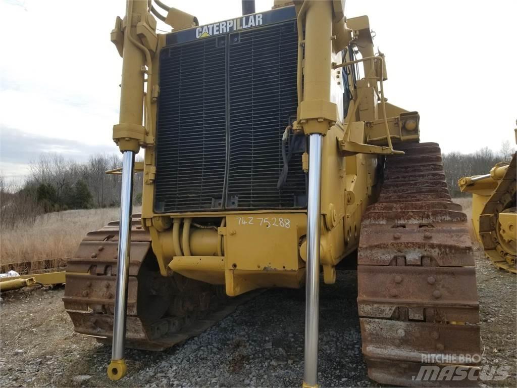 CAT D11N Buldozer sobre oruga