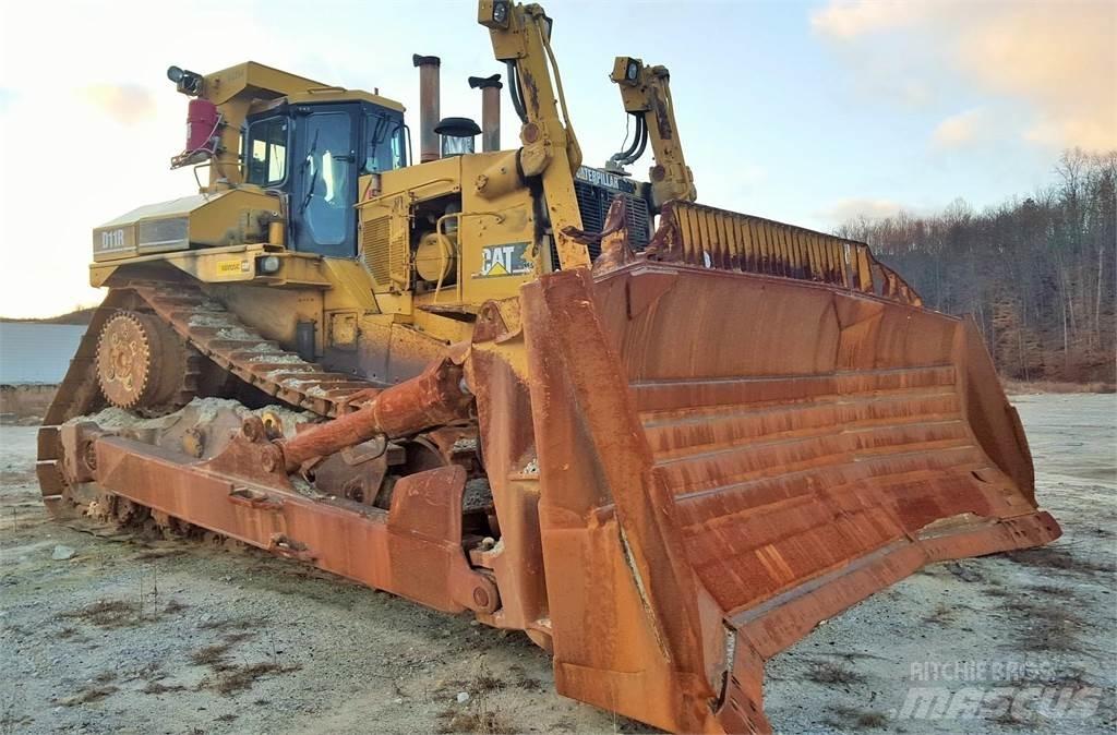 CAT D11R Buldozer sobre oruga