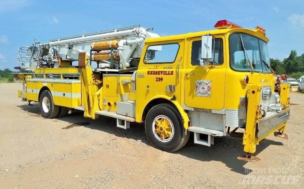 Mack CF685 Camiones de bomberos