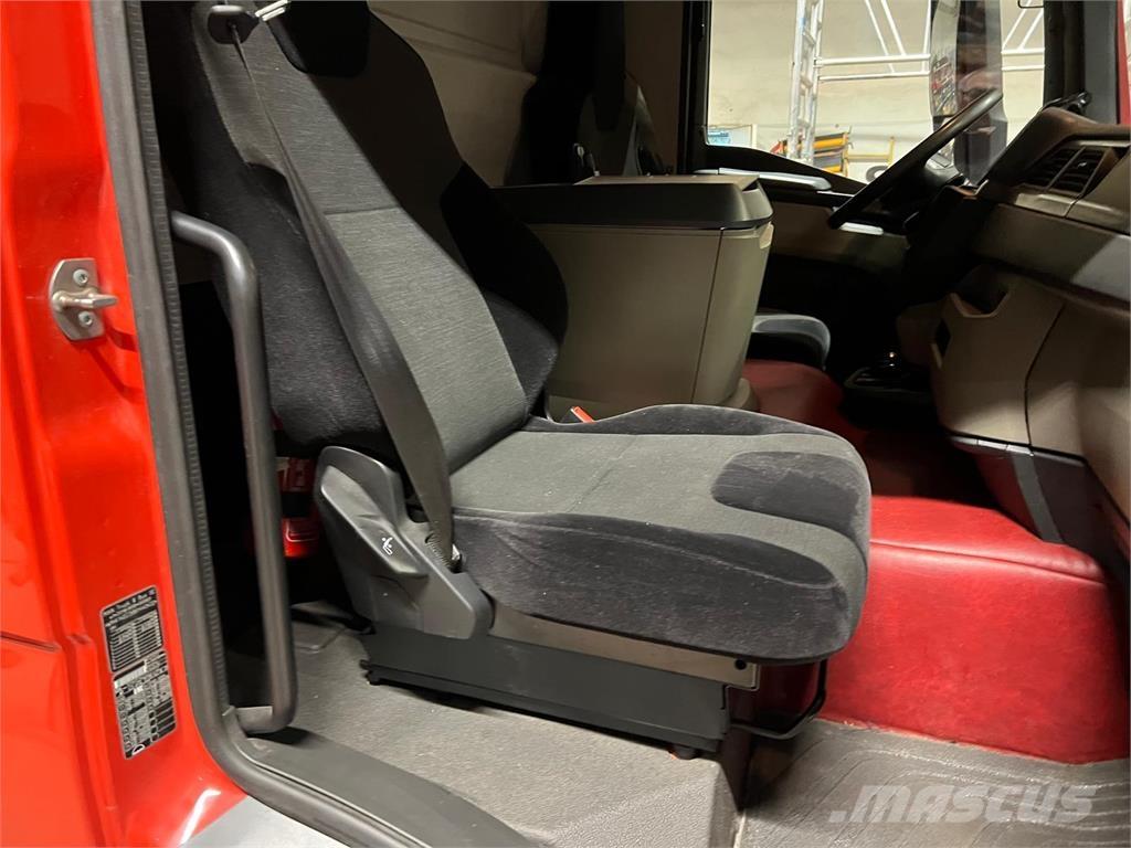 MAN TGL 12-220 BL Camiones de caja de lona