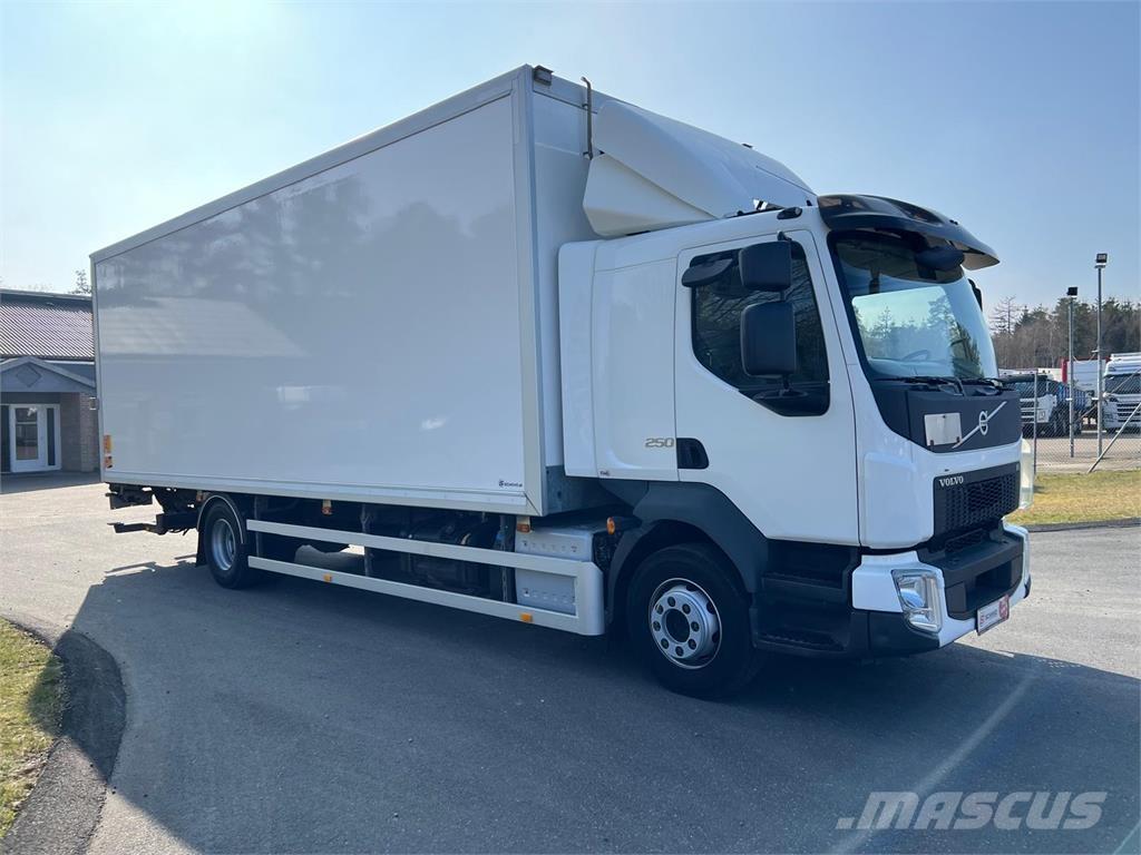 Volvo FL 16 ton 250HK Camiones con caja de remolque