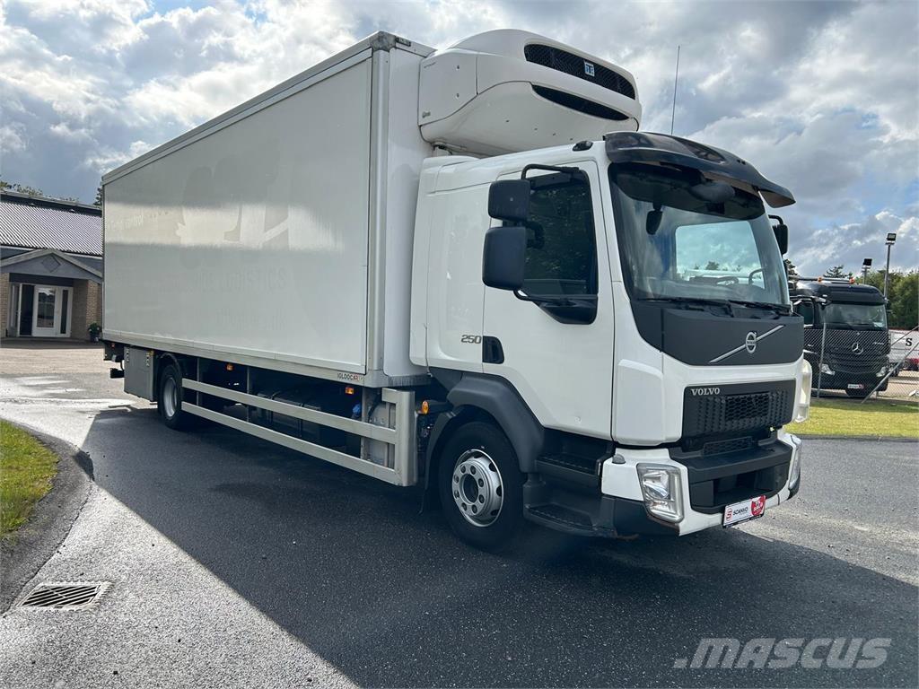 Volvo FL 250 16 ton Camiones con temperatura controlada