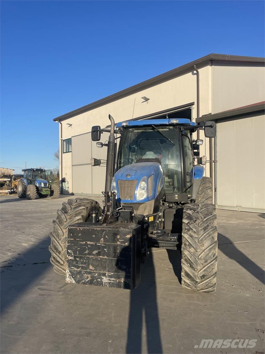 New Holland T6060 Tractores