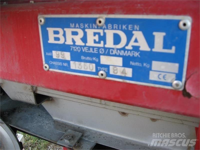 Bredal B 4 Esparcidoras de minerales