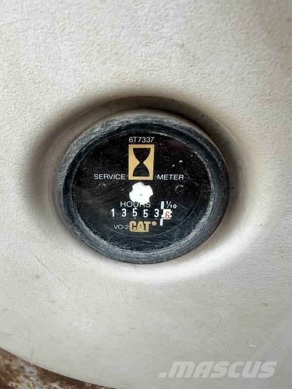 CAT 330. Excavadoras sobre orugas