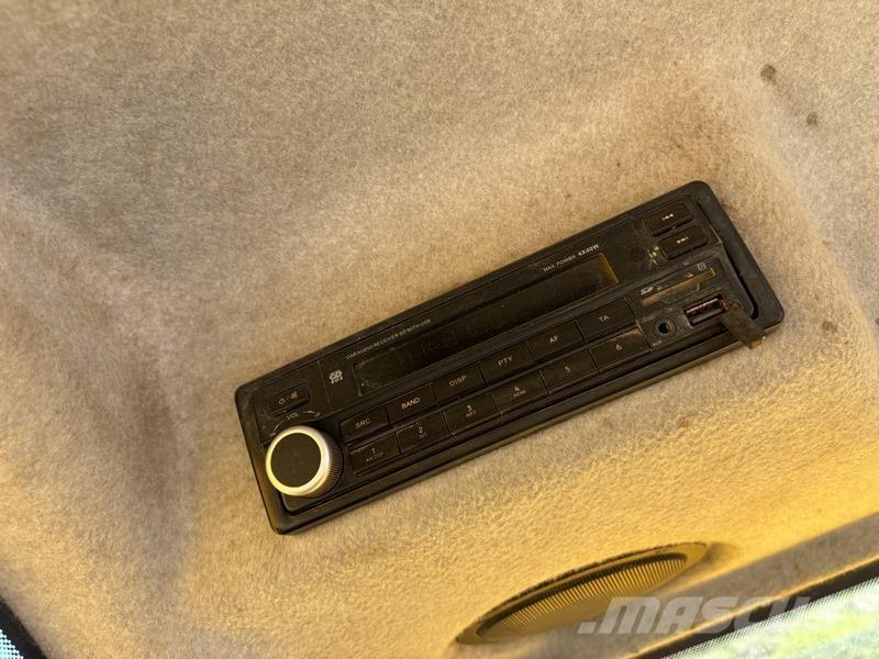 JCB JS240 LC Excavadoras sobre orugas