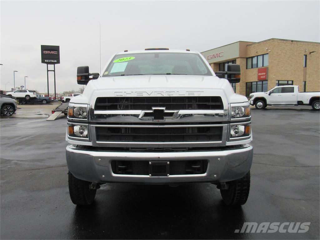 Chevrolet C5500 Camiones con chasís y cabina